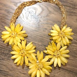 Statement necklace